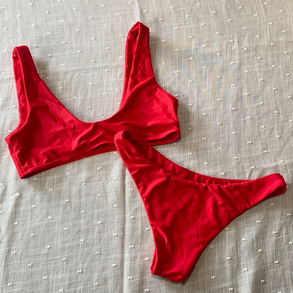 ZAFUL Women’s All Red Bathing Suit